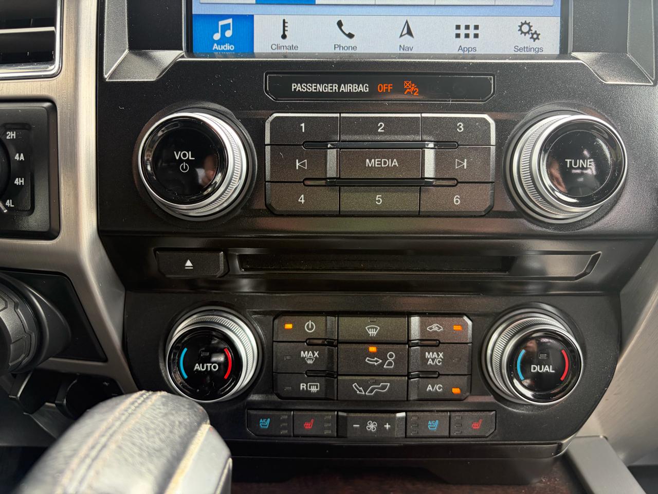 Ford F-150 4WD SuperCrew 145" Platinum 2016