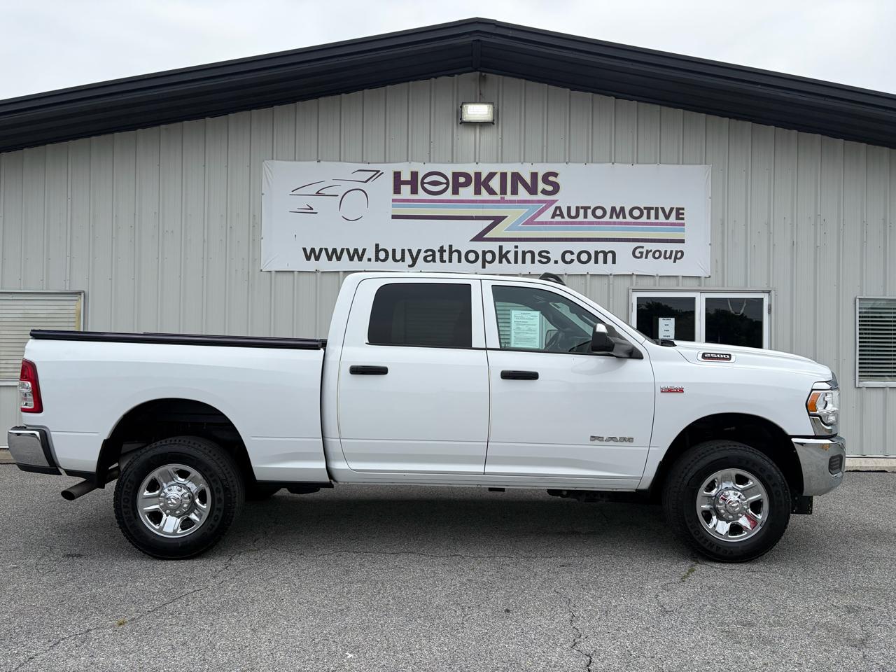 2022 RAM 2500 Tradesman 4x4 Crew Cab 6'4" Box