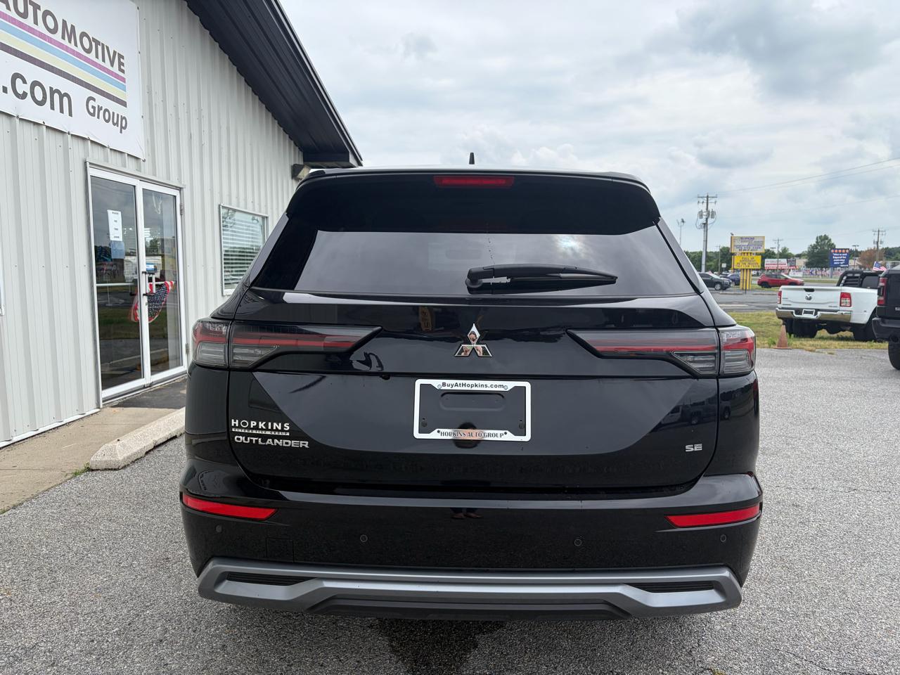 Mitsubishi Outlander SE FWD 2025