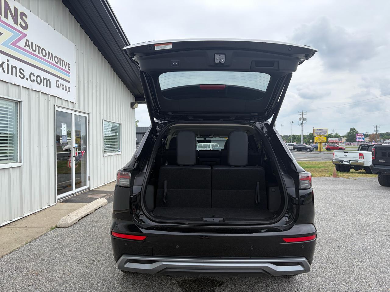 Mitsubishi Outlander SE FWD 2025