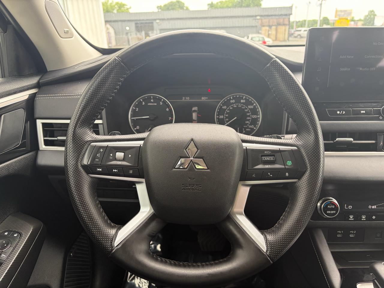 Mitsubishi Outlander SE FWD 2025