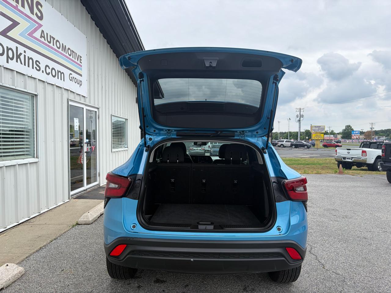 Chevrolet Trax FWD 4dr LS 2025
