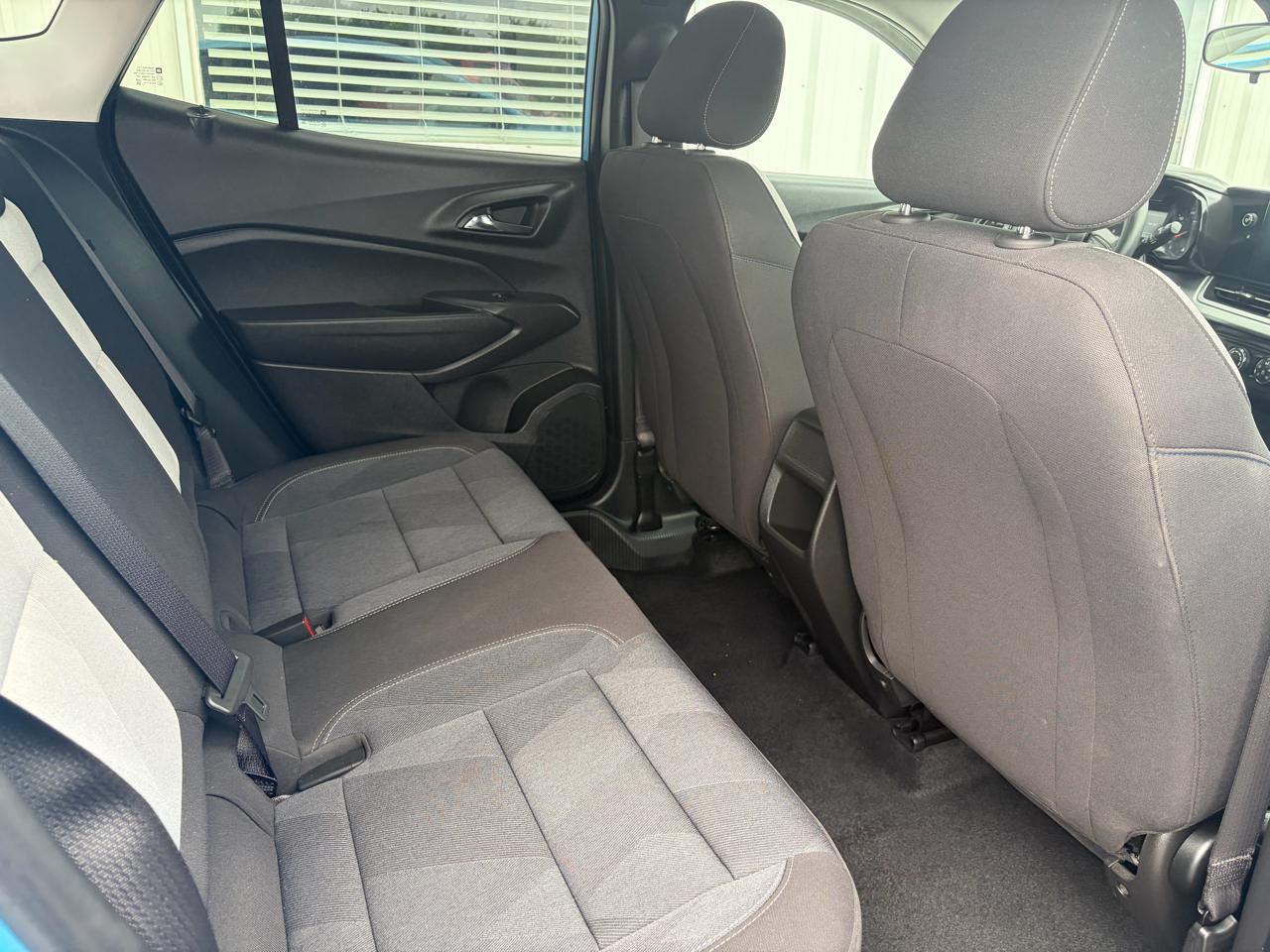 Chevrolet Trax FWD 4dr LS 2025