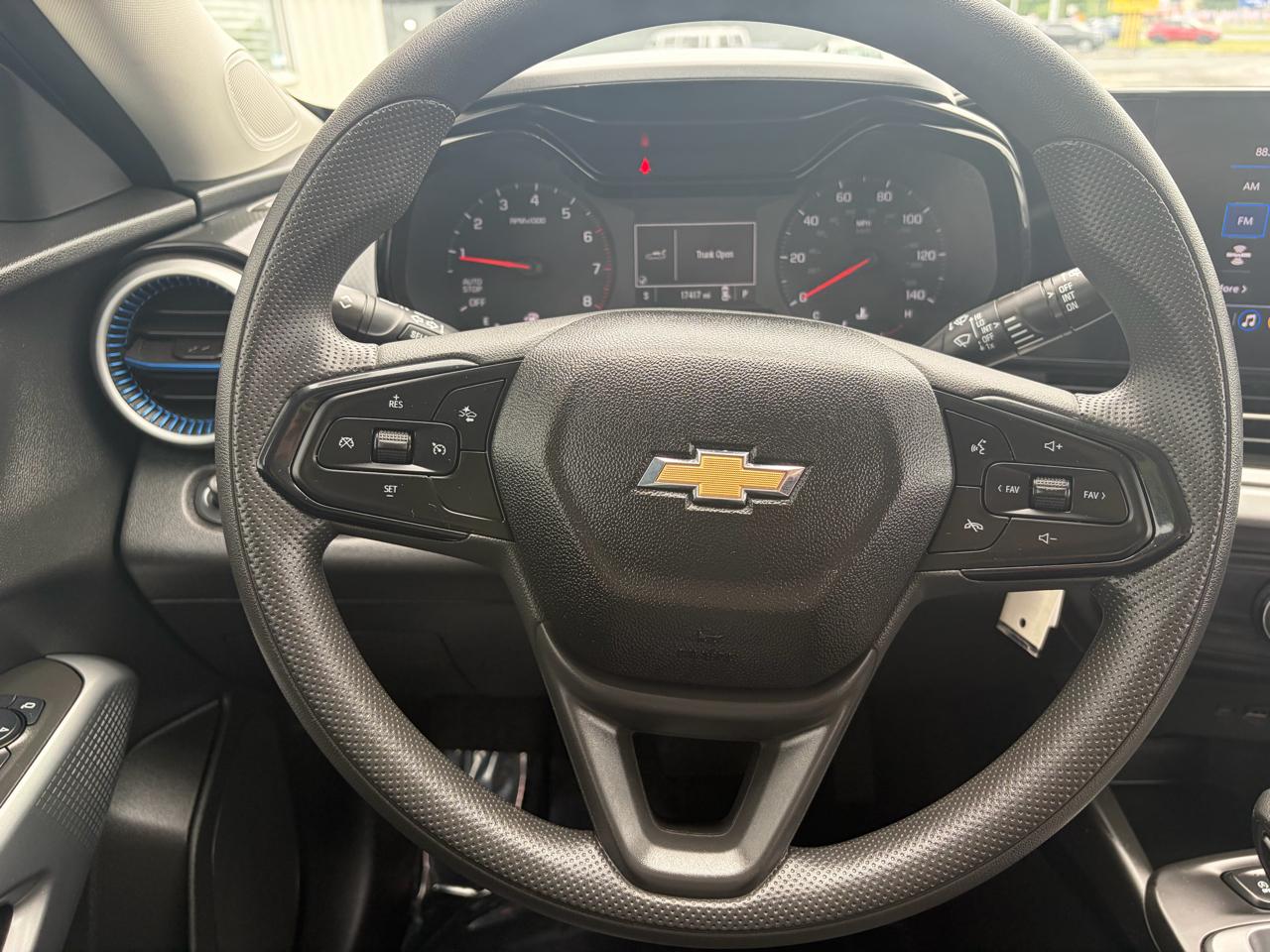 Chevrolet Trax FWD 4dr LS 2025