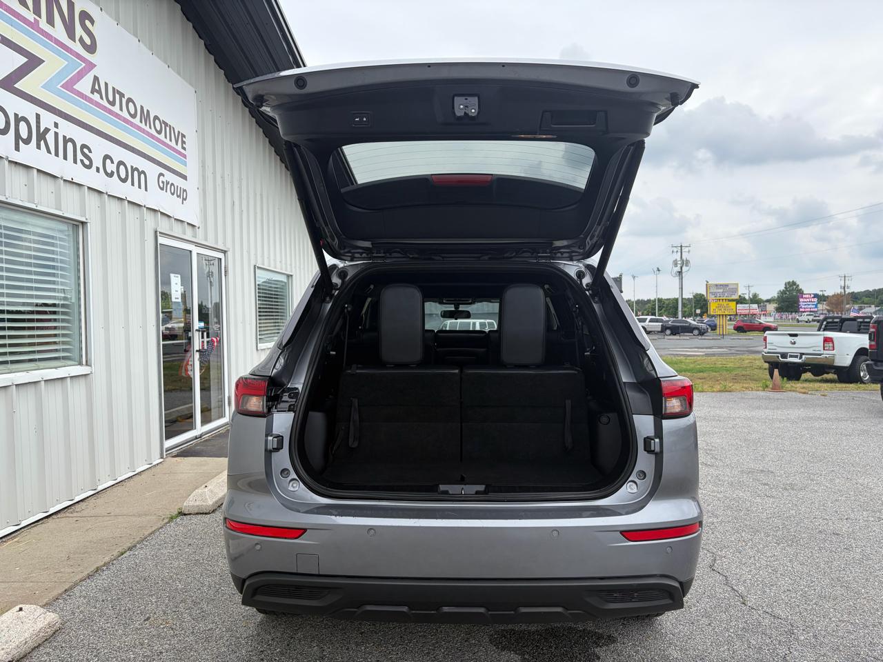 Mitsubishi Outlander SE FWD *Ltd Avail* 2022