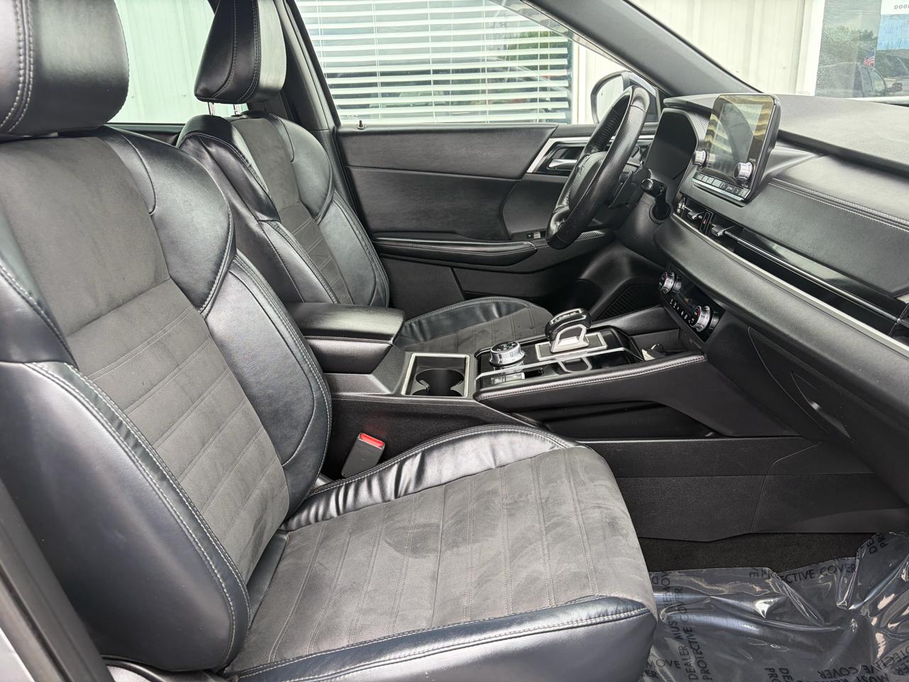 Mitsubishi Outlander SE FWD *Ltd Avail* 2022