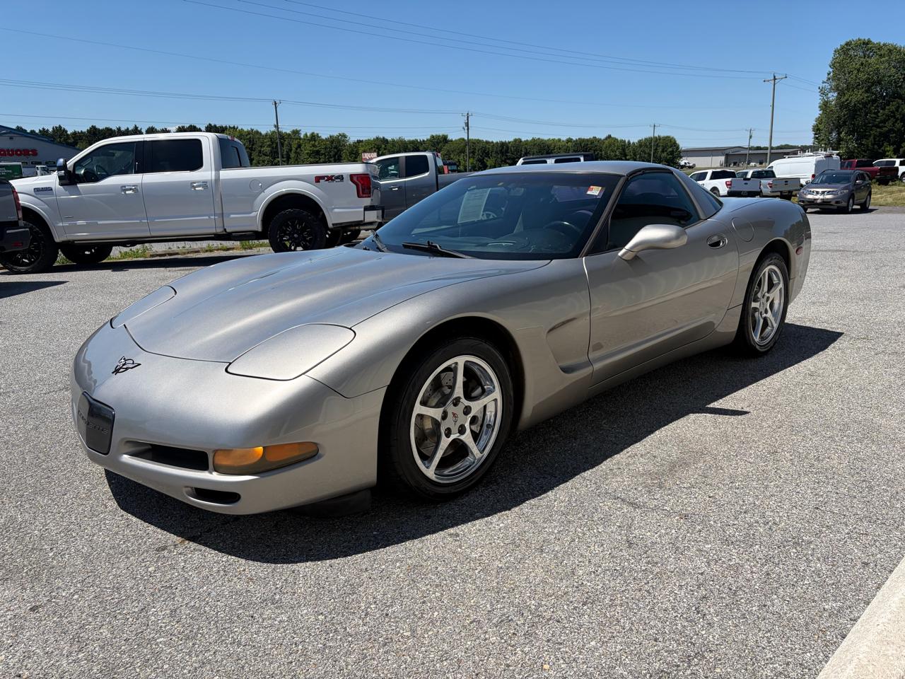 Chevrolet Corvette 2dr Cpe 2000
