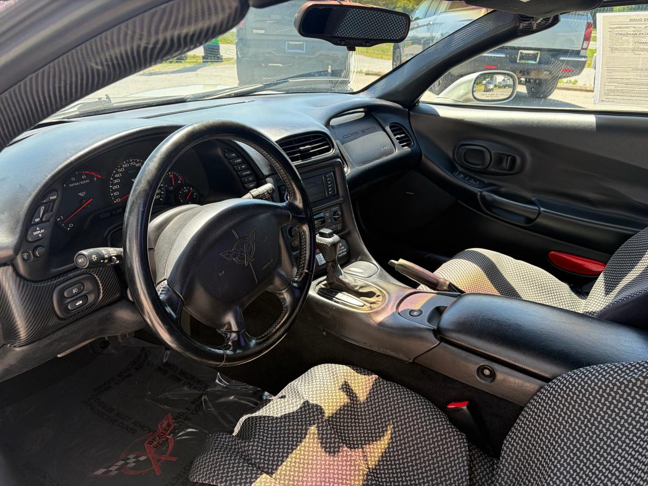 Chevrolet Corvette 2dr Cpe 2000
