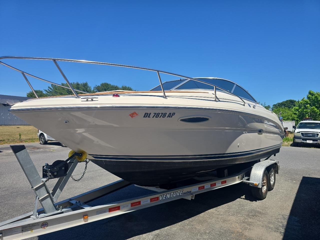 Sea Ray 235 Weekender  2002