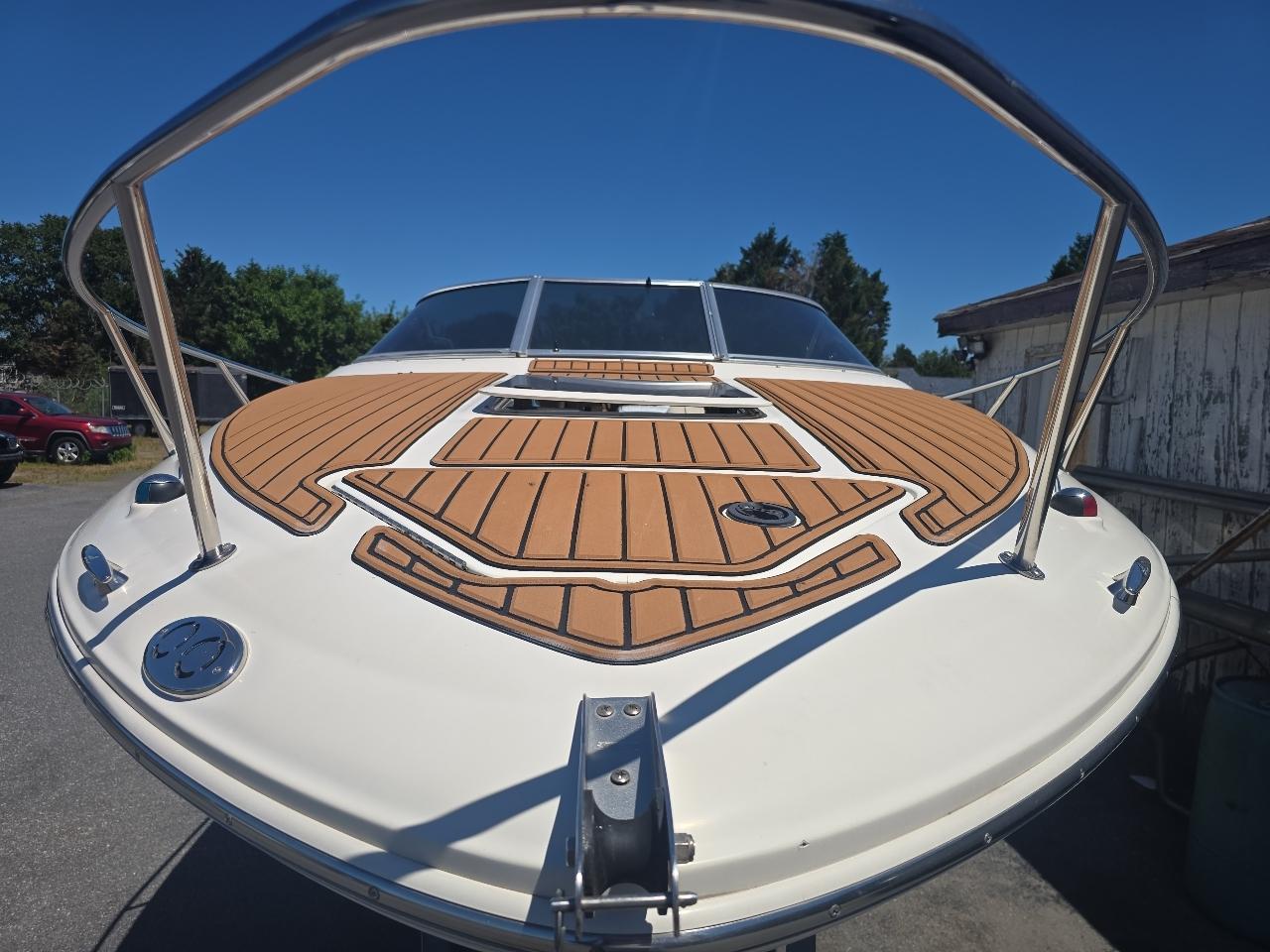 Sea Ray 235 Weekender  2002