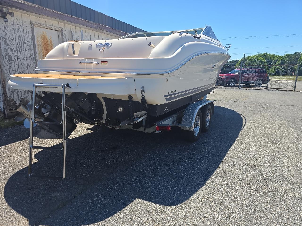 Sea Ray 235 Weekender  2002