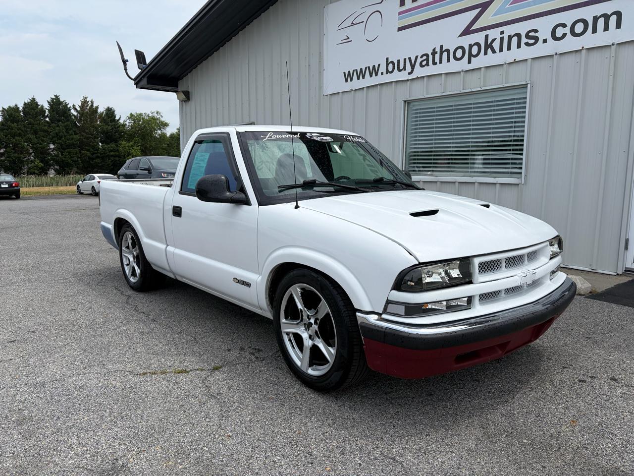 Chevrolet S-10 Reg Cab 108.3" WB 1996