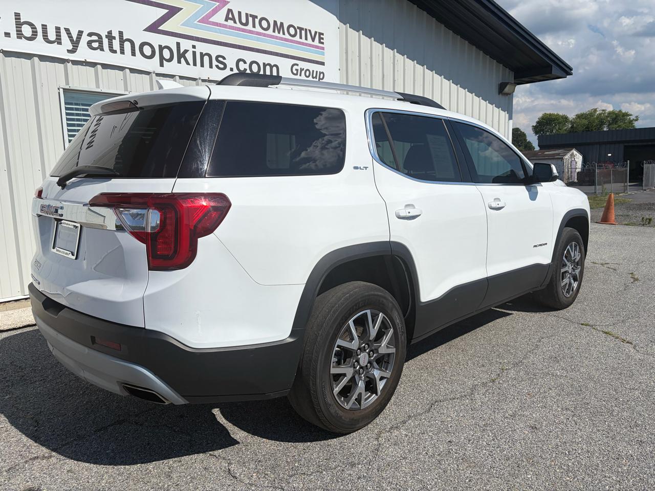 GMC Acadia FWD 4dr SLT 2023
