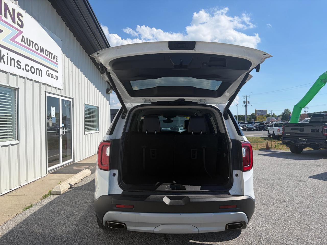 GMC Acadia FWD 4dr SLT 2023
