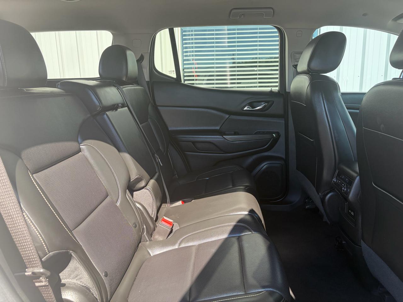 GMC Acadia FWD 4dr SLT 2023