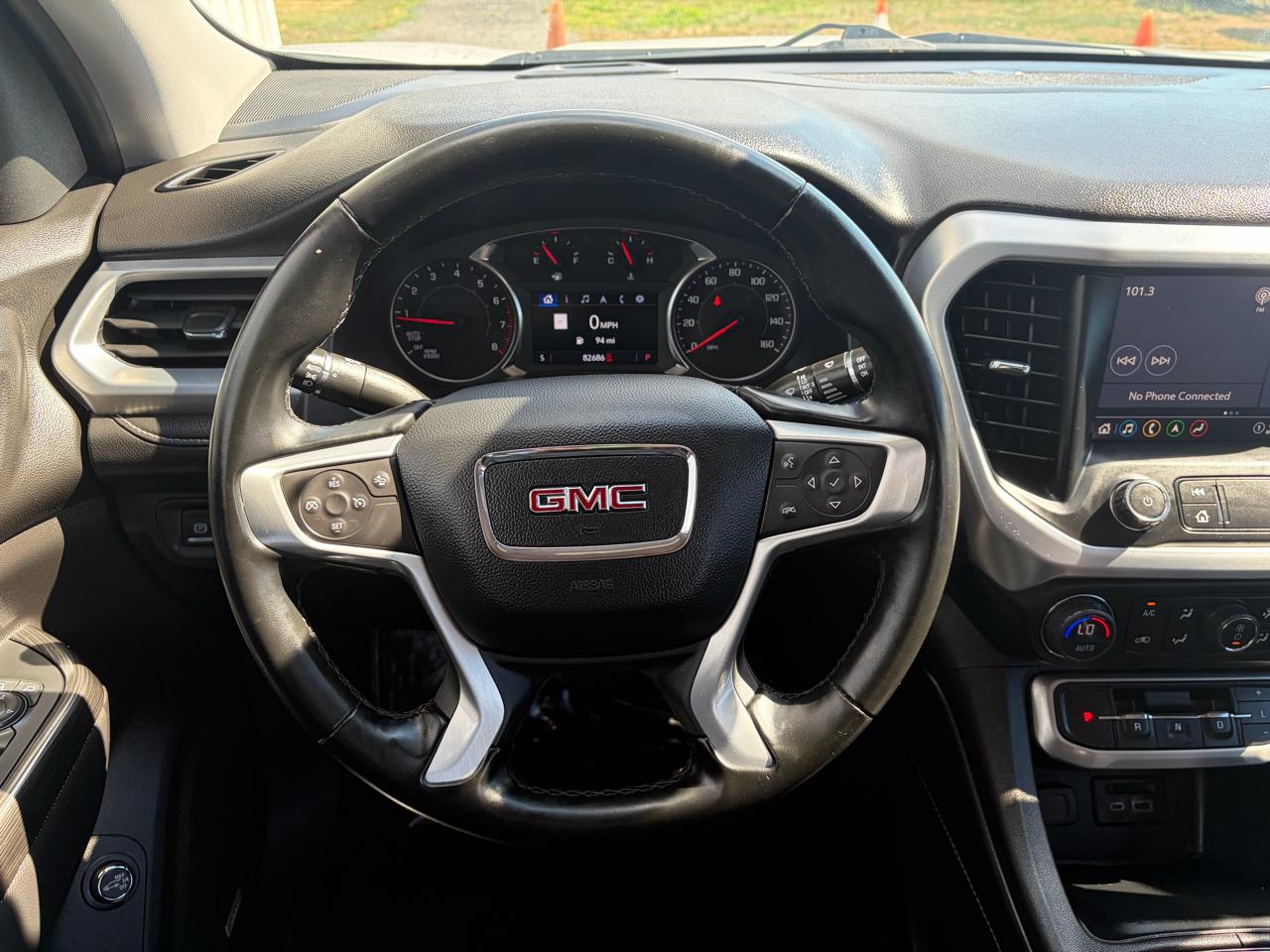 GMC Acadia FWD 4dr SLT 2023