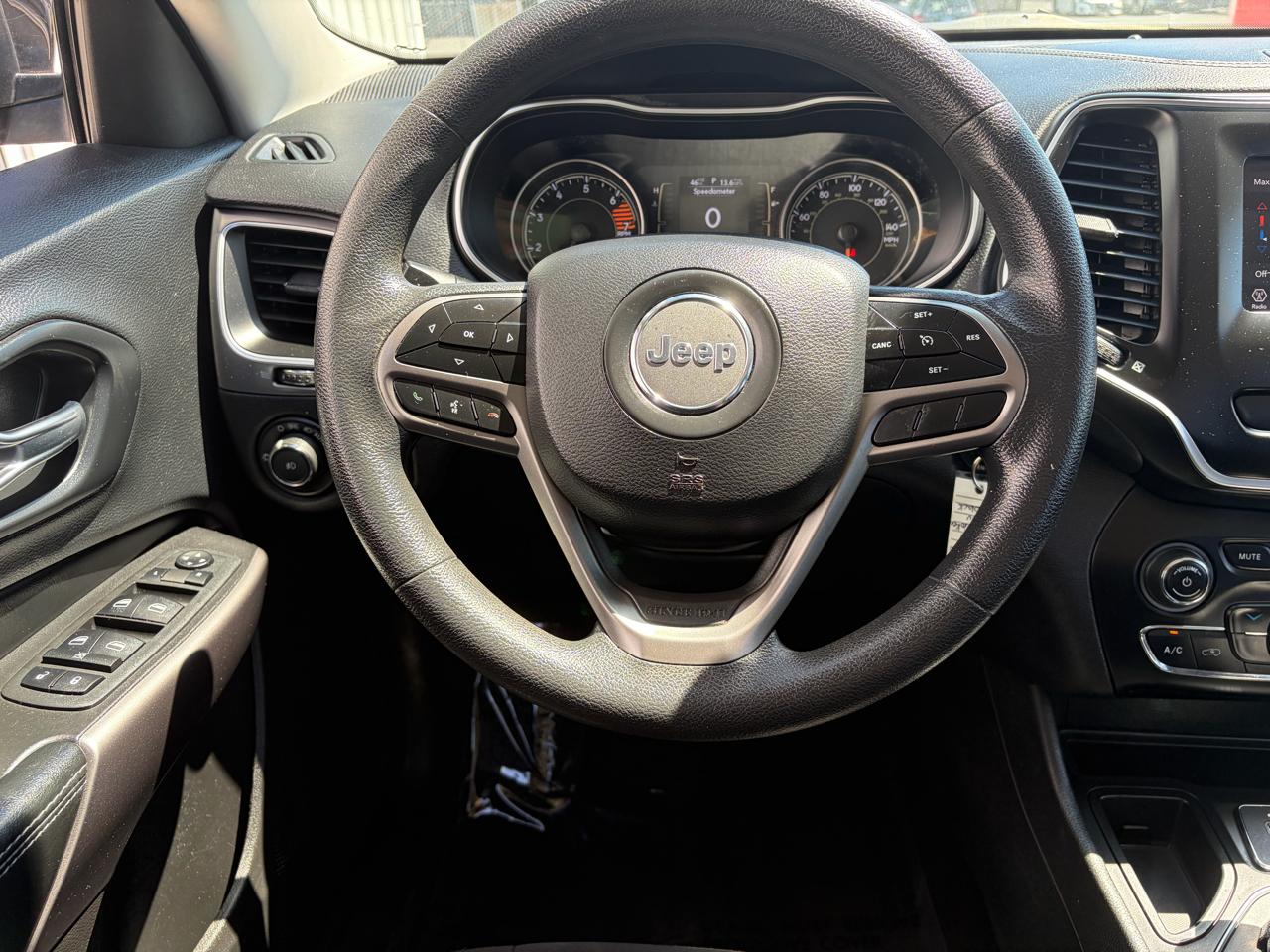 Jeep Cherokee Latitude FWD 2019