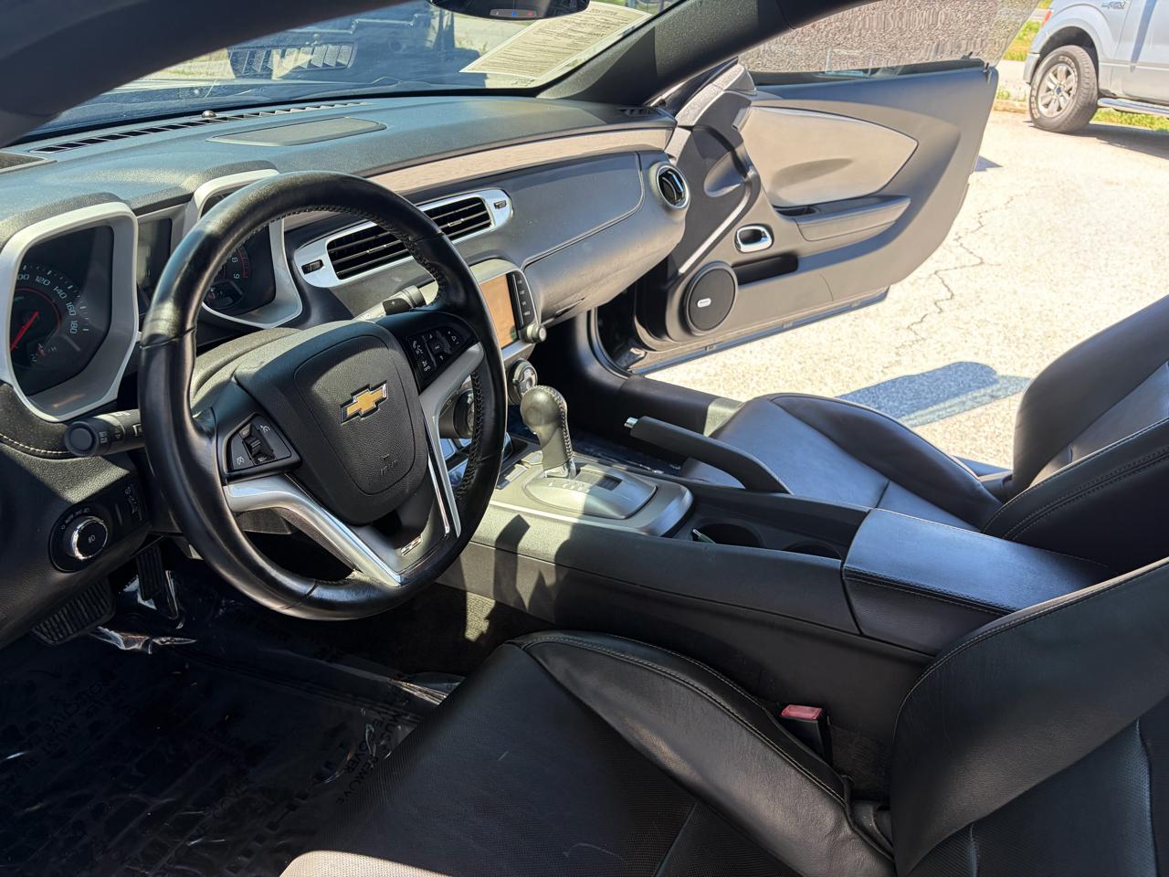 Chevrolet Camaro 2dr Cpe SS w/2SS 2015