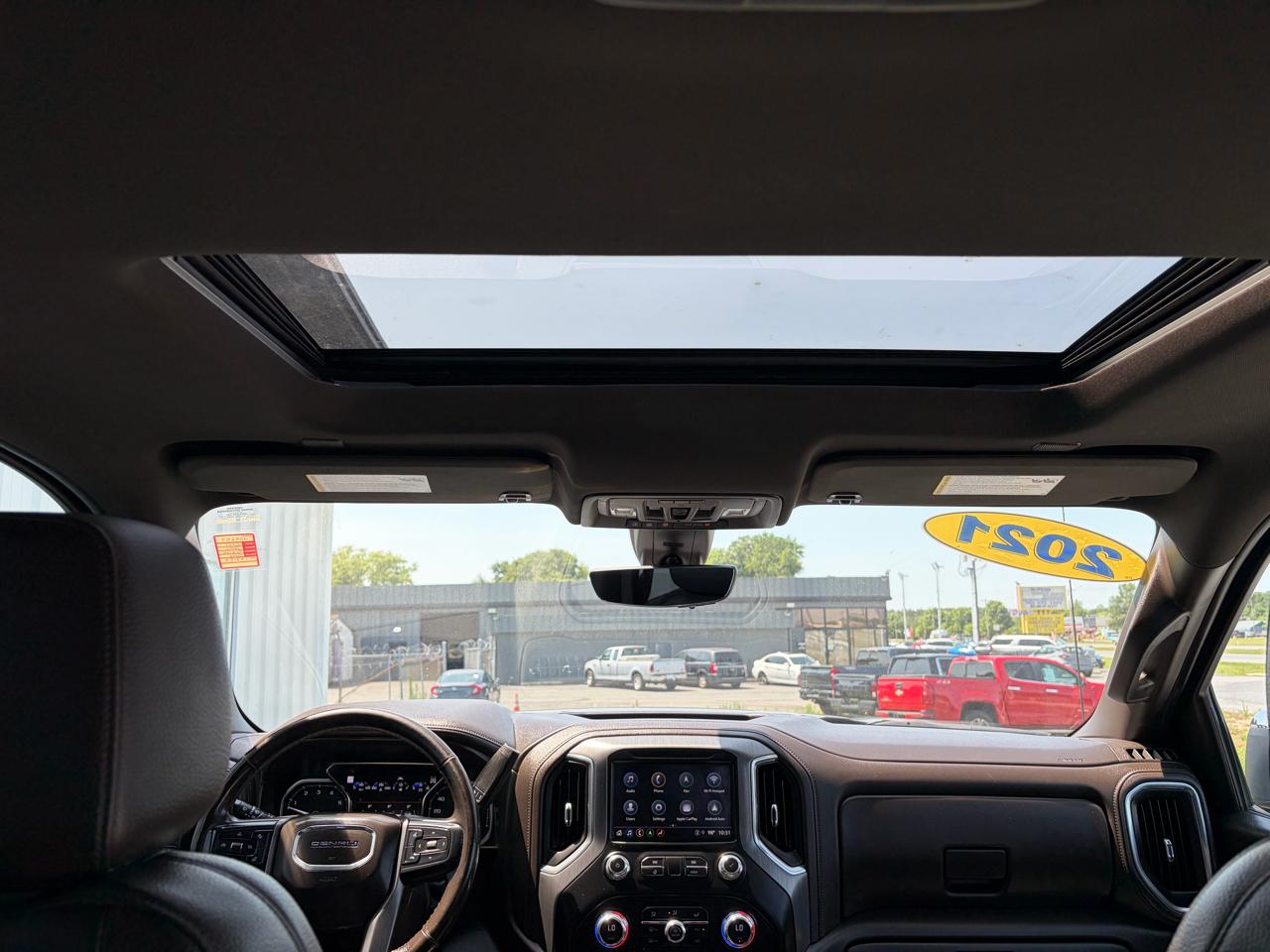 GMC Sierra 1500 4WD Crew Cab 147" Denali 2021