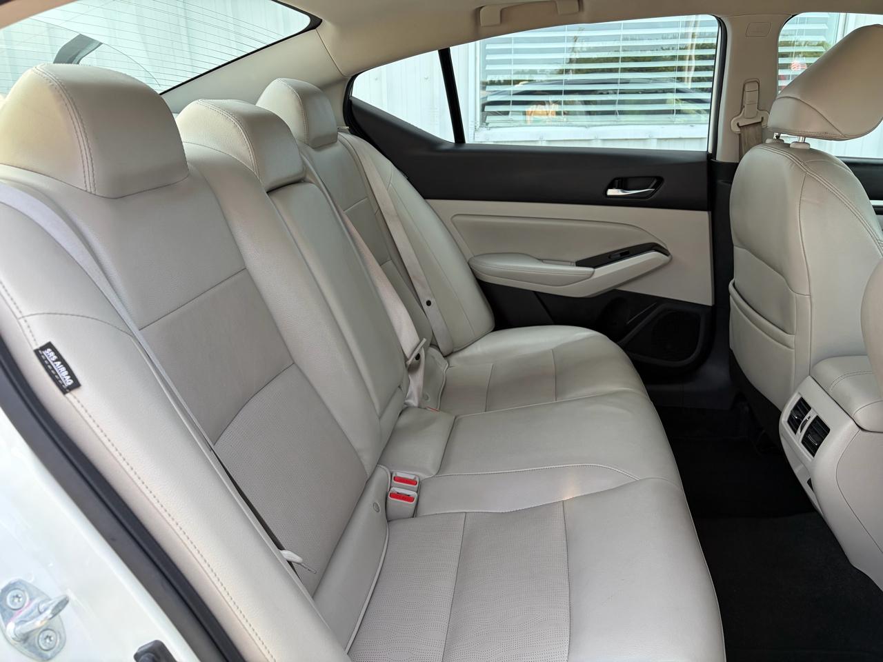 Nissan Altima 2.5 Platinum AWD Sedan 2021
