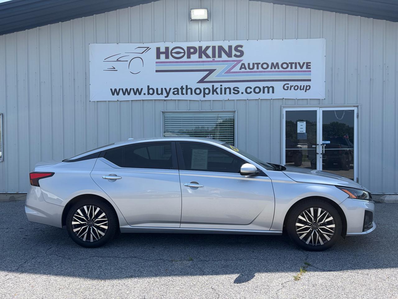 Nissan Altima 2.5 SV Sedan 2023