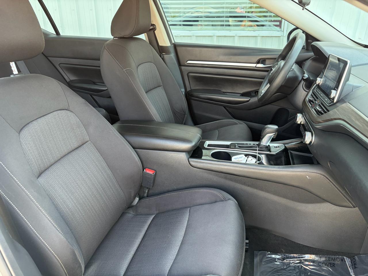 Nissan Altima 2.5 SV Sedan 2023