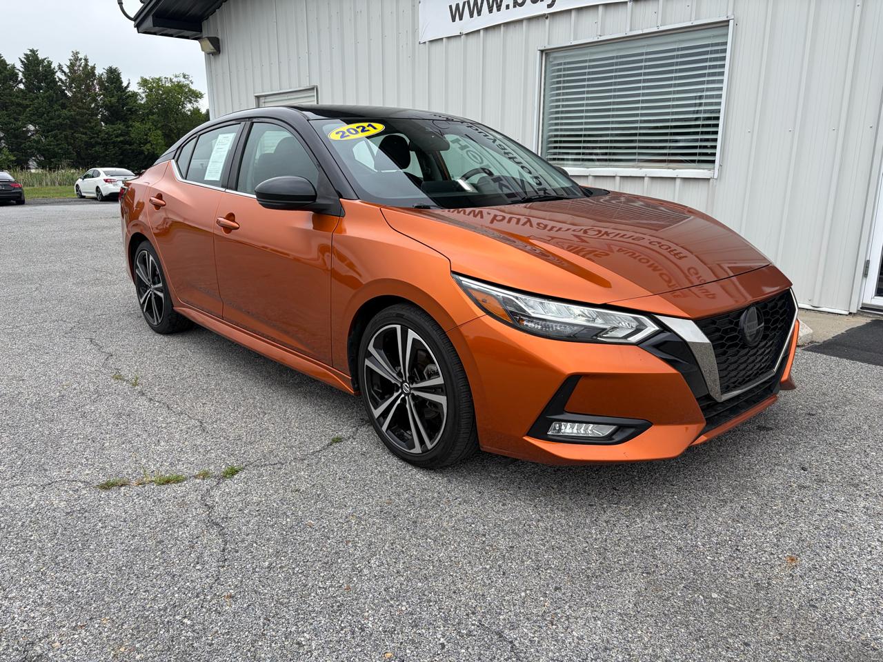 Nissan Sentra SR CVT 2021
