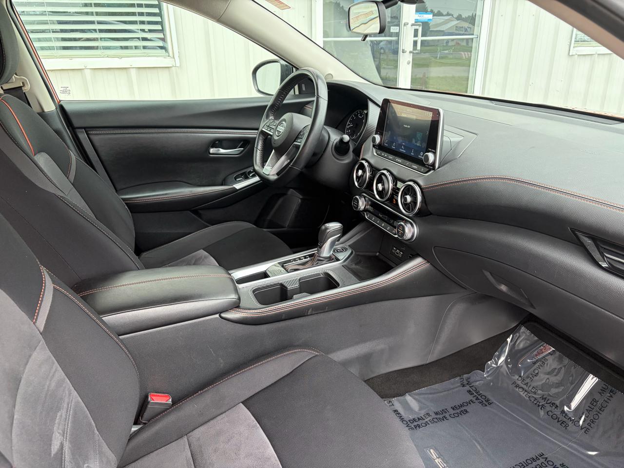 Nissan Sentra SR CVT 2021