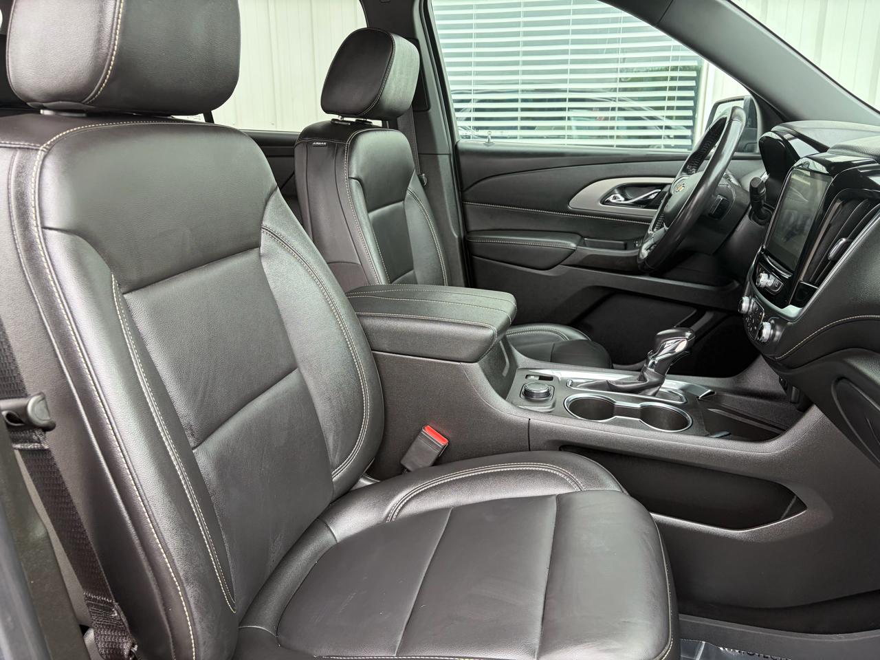 Chevrolet Traverse AWD 4dr LT Leather 2022
