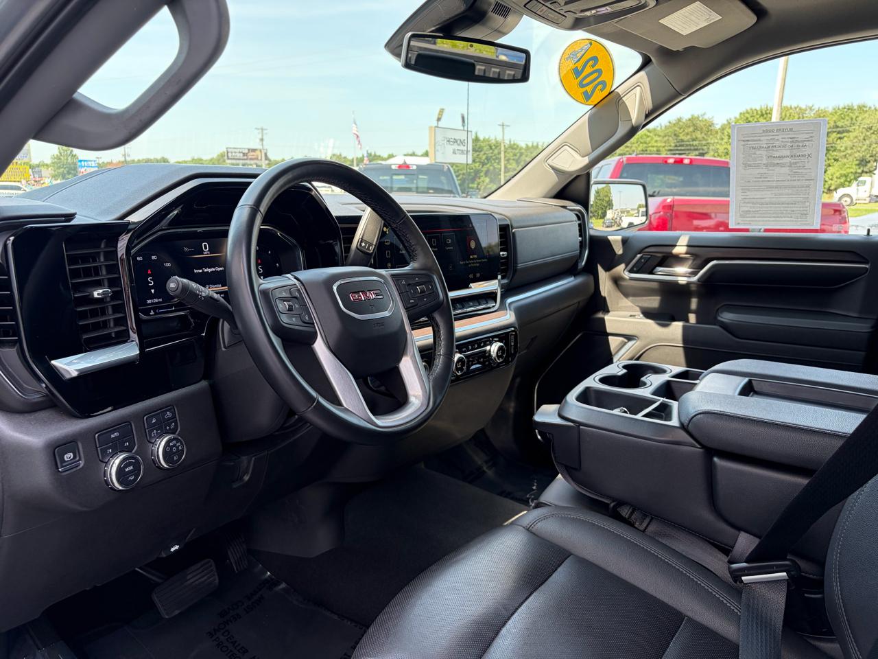 GMC Sierra 1500 4WD Crew Cab 147" SLT 2024