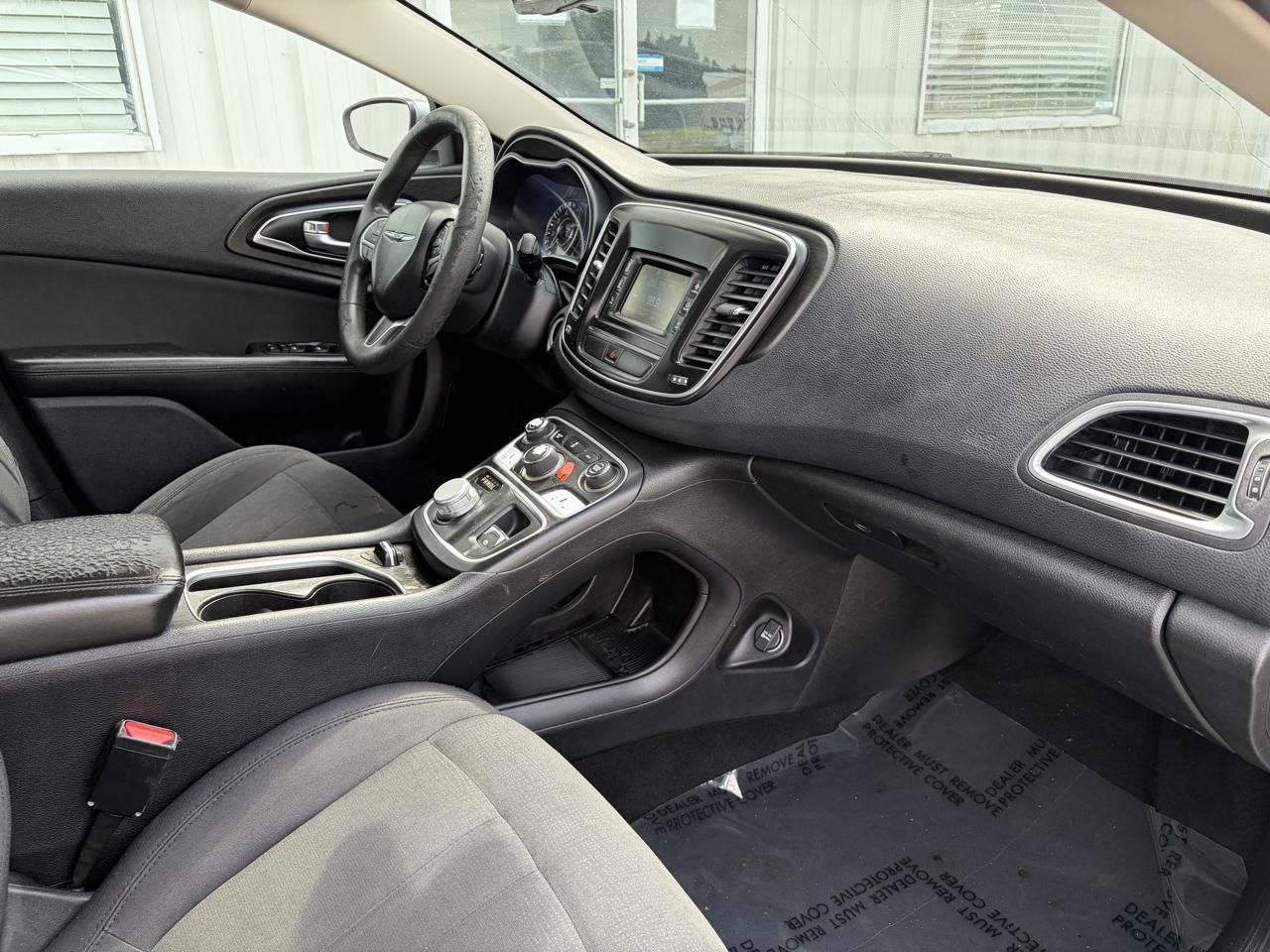 Chrysler 200  2016