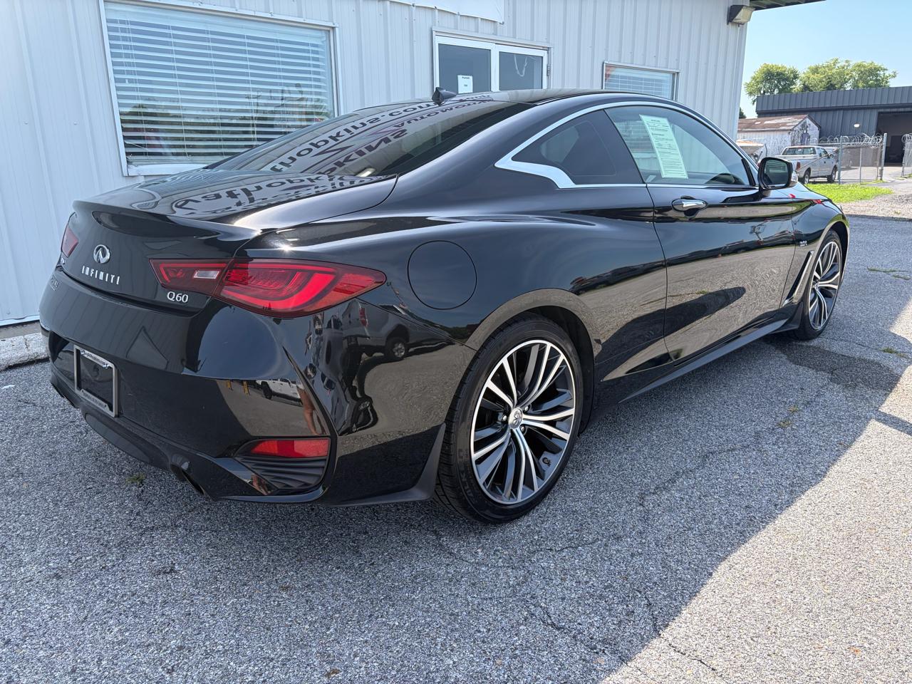 Infiniti Q60 3.0t LUXE AWD 2019