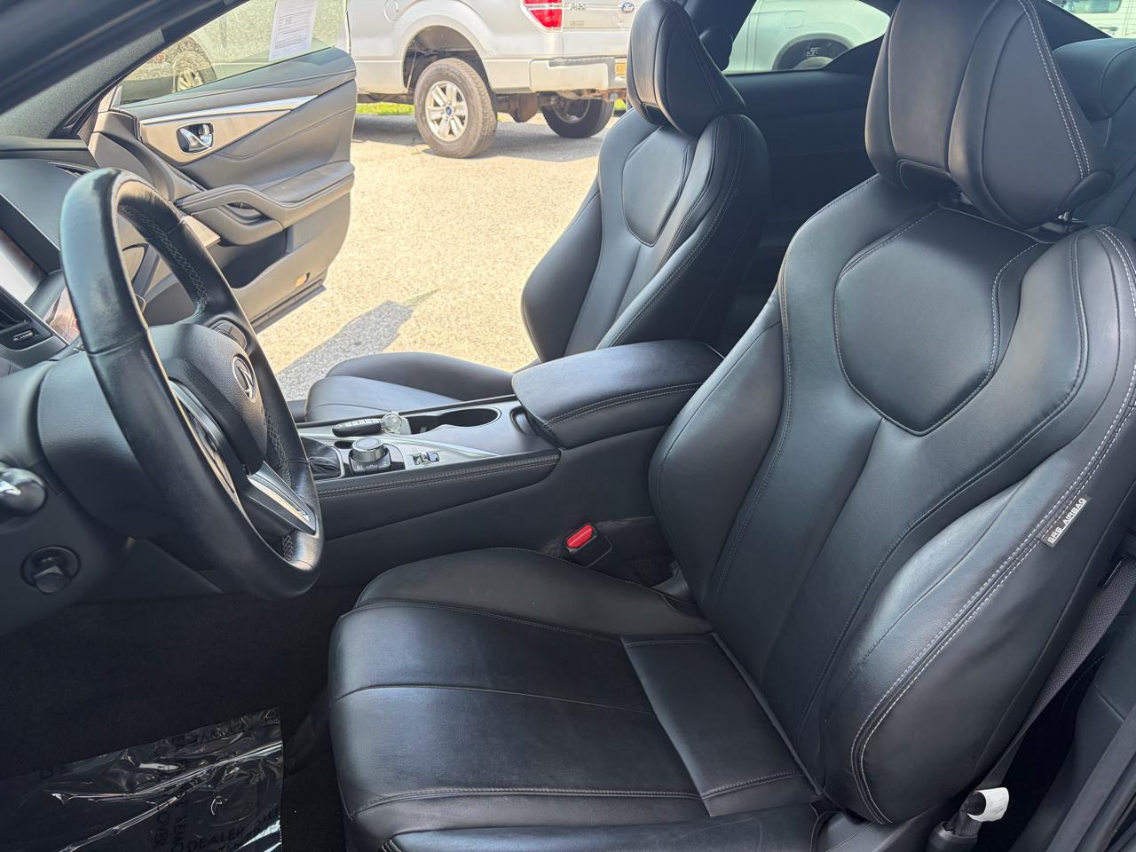 Infiniti Q60 3.0t LUXE AWD 2019