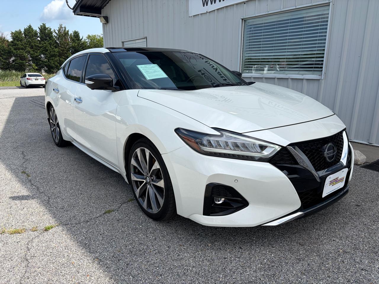 Nissan Maxima  2021