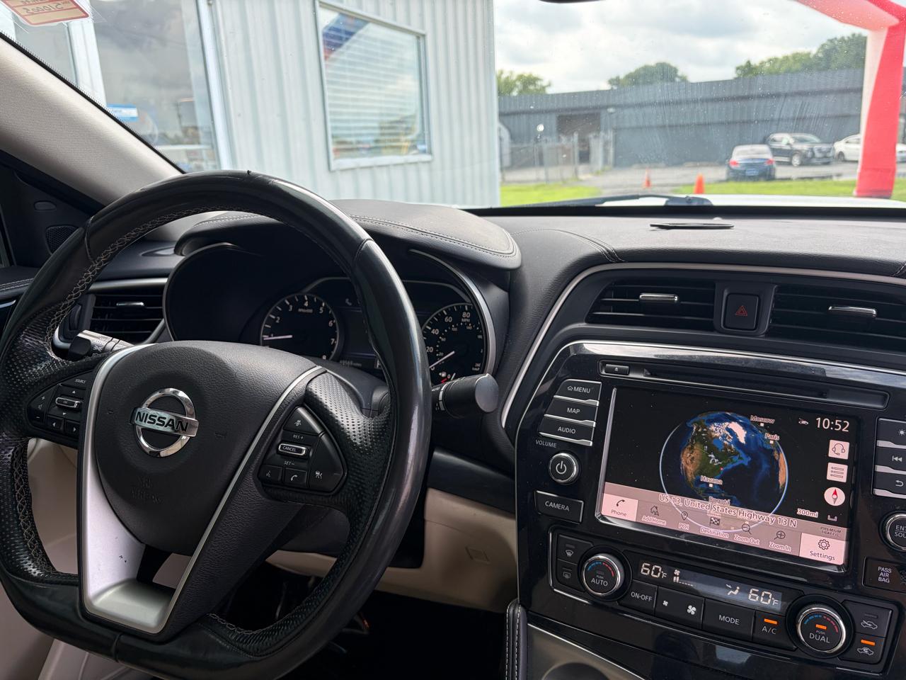 Nissan Maxima  2021