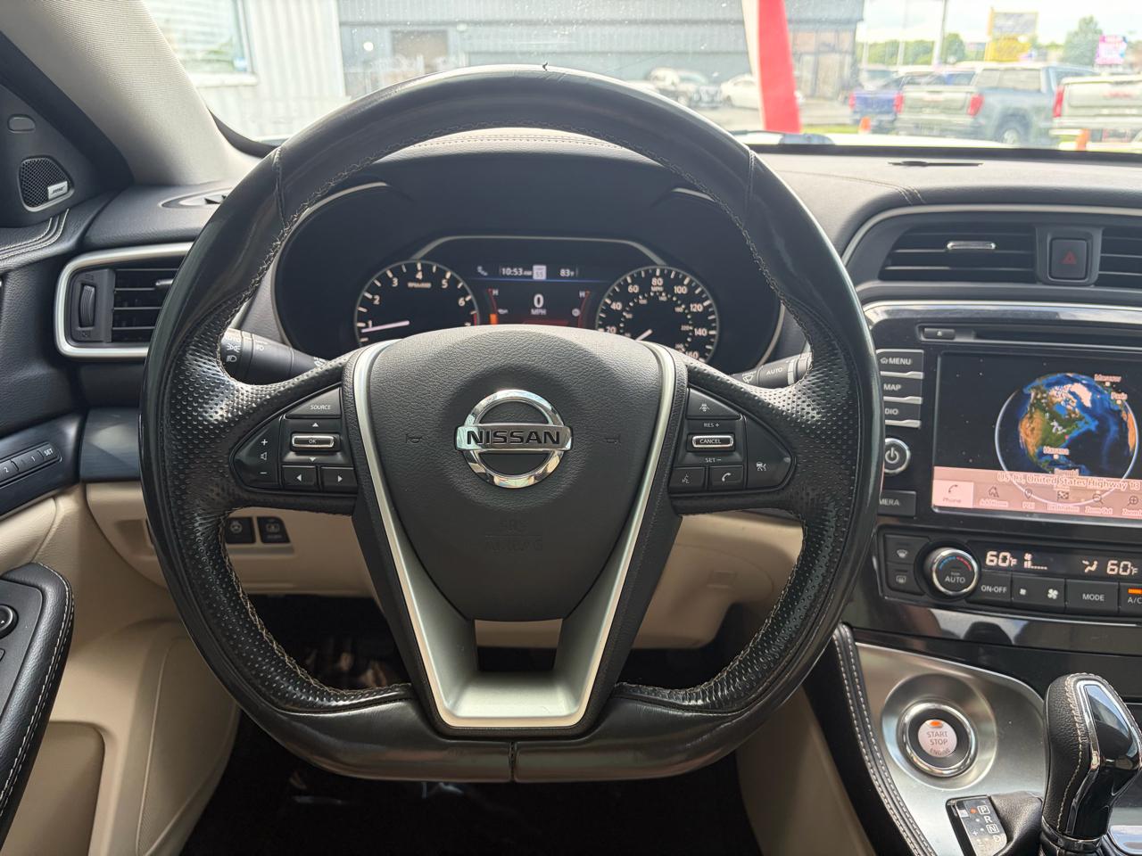 Nissan Maxima  2021