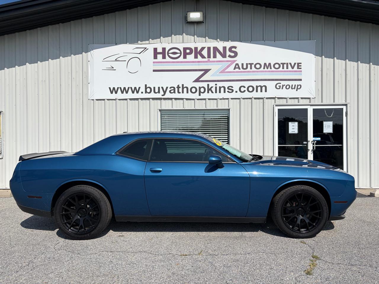 2020 Dodge Challenger SXT RWD