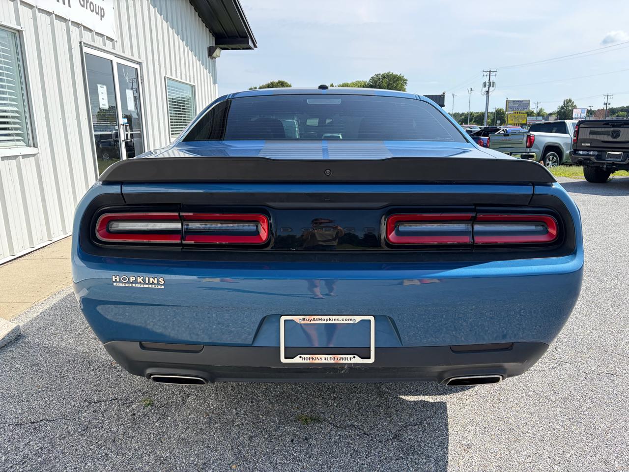 Dodge Challenger SXT RWD 2020