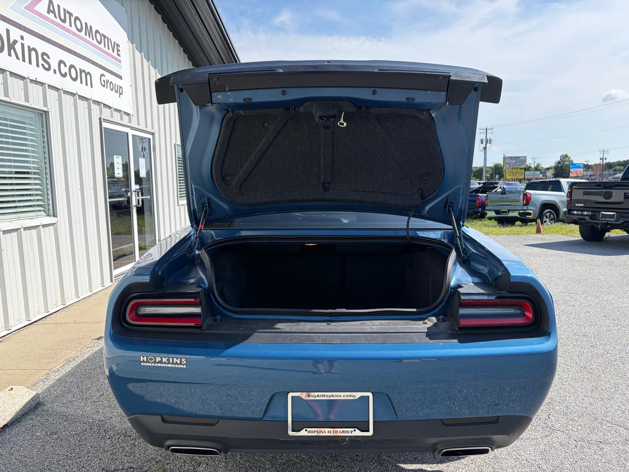 Dodge Challenger SXT RWD 2020