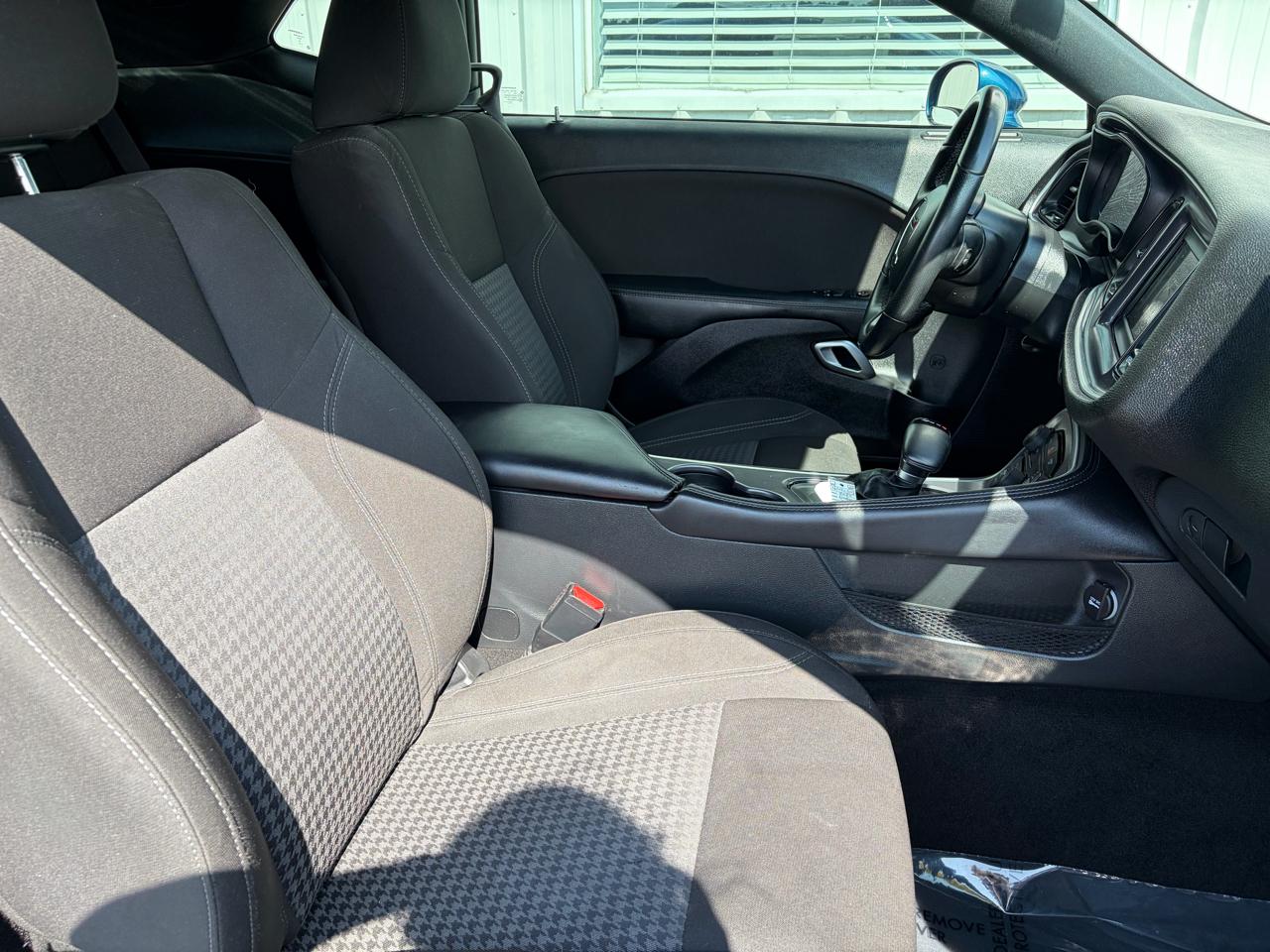 Dodge Challenger SXT RWD 2020