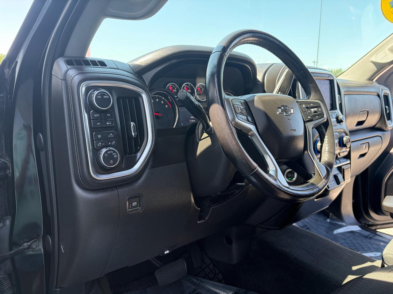 Chevrolet Silverado 1500 4WD Crew Cab 147" RST 2020
