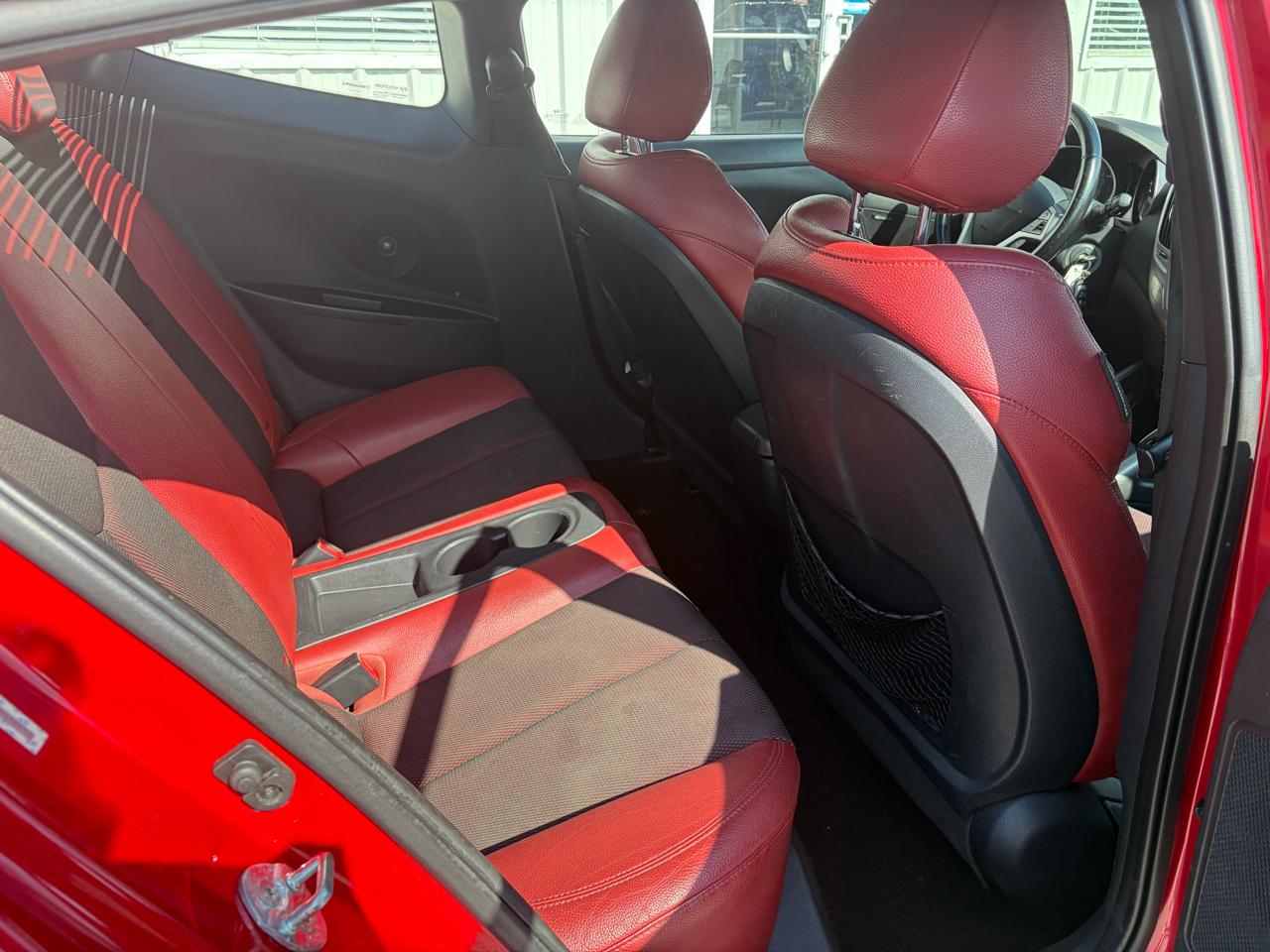 Hyundai Veloster Base 2014