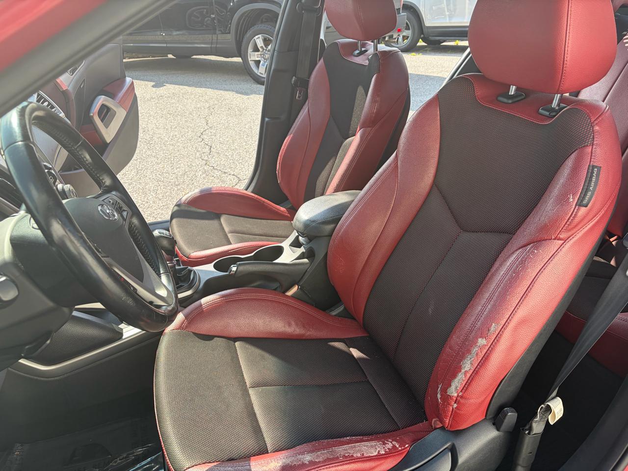Hyundai Veloster Base 2014