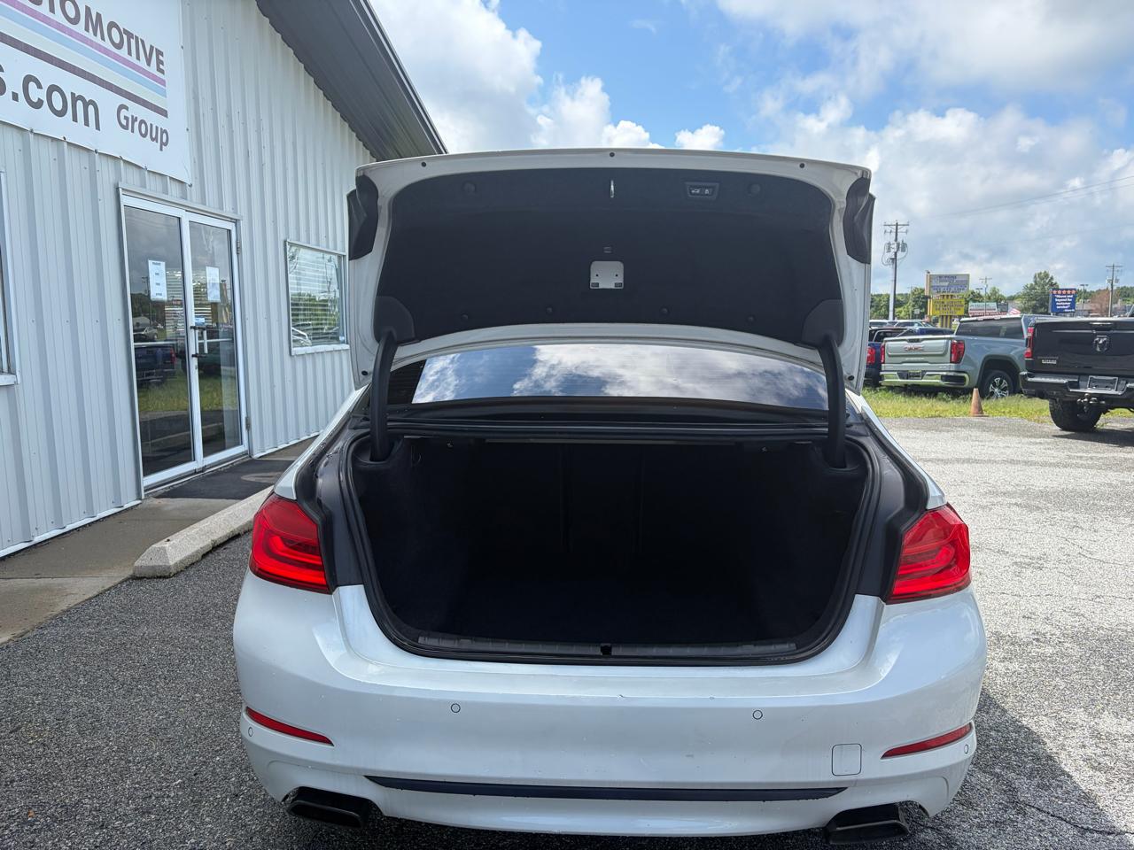 BMW 5 Series 540i xDrive Sedan 2020