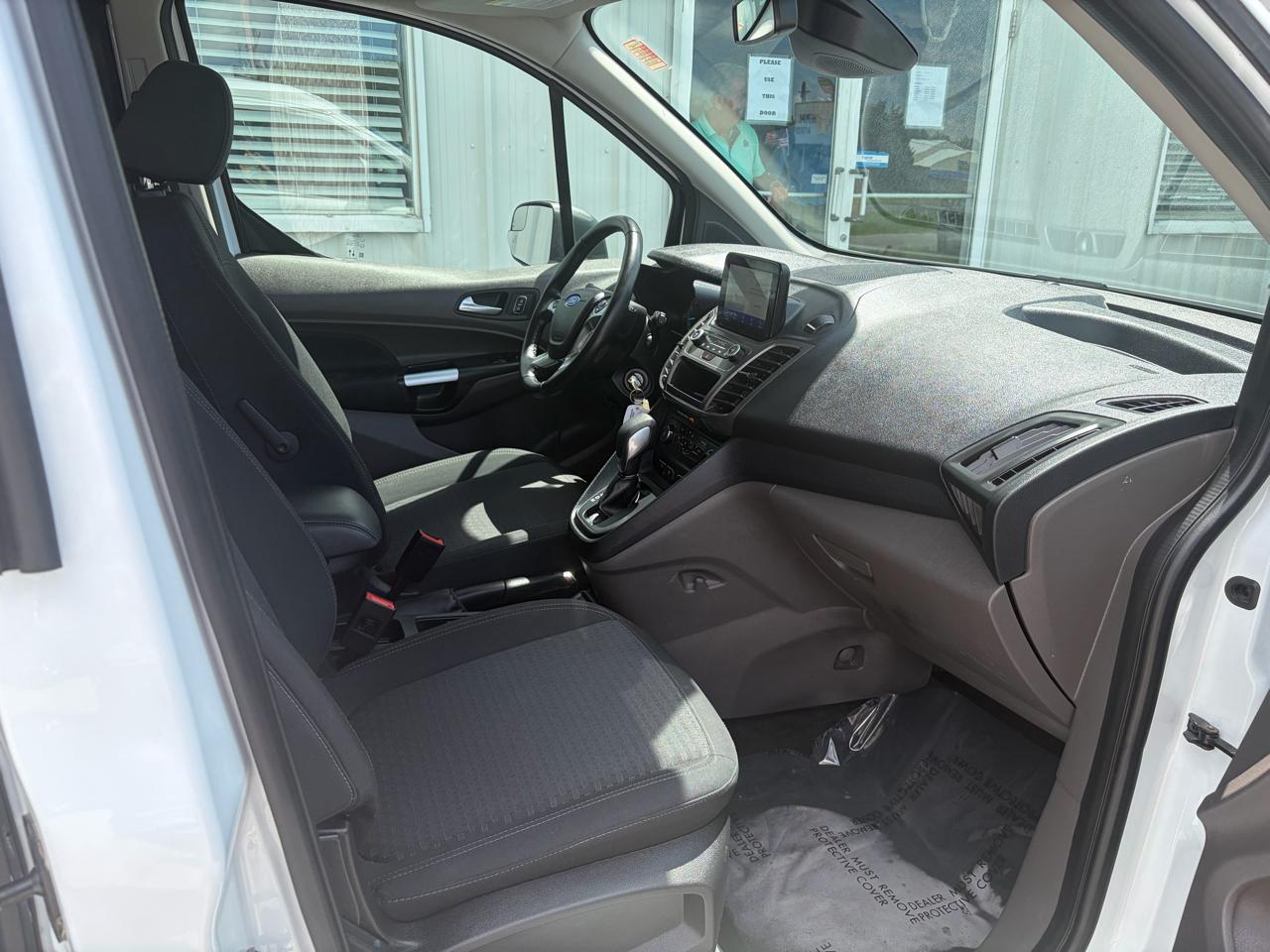 Ford Transit Connect Van XLT LWB w/Rear Symmetrical Doors 2022