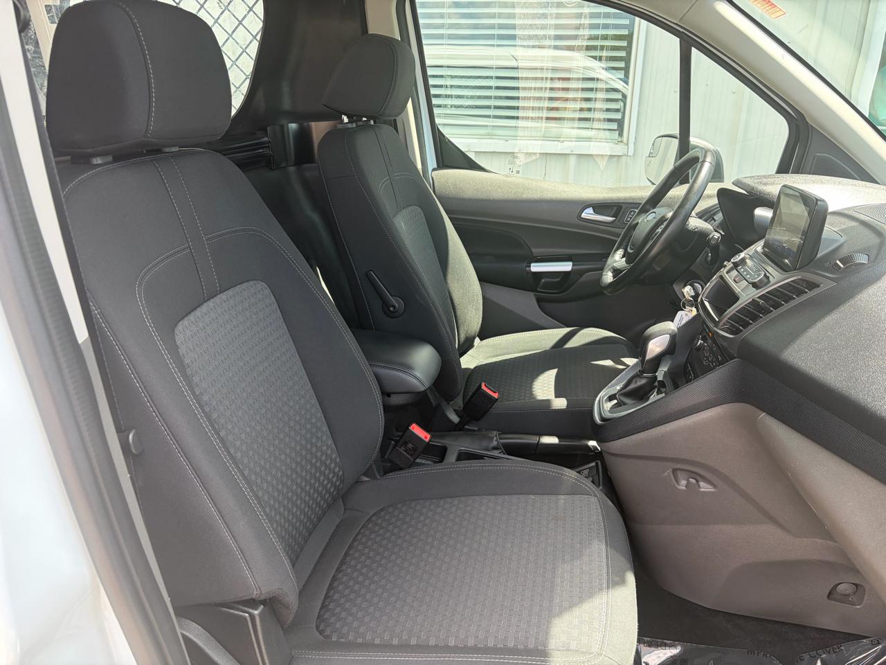 Ford Transit Connect Van XLT LWB w/Rear Symmetrical Doors 2022