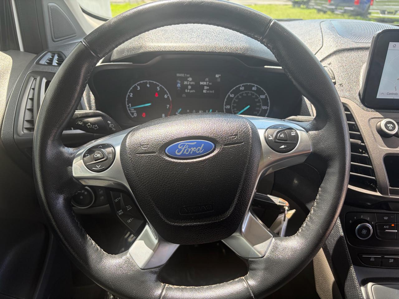 Ford Transit Connect Van XLT LWB w/Rear Symmetrical Doors 2022