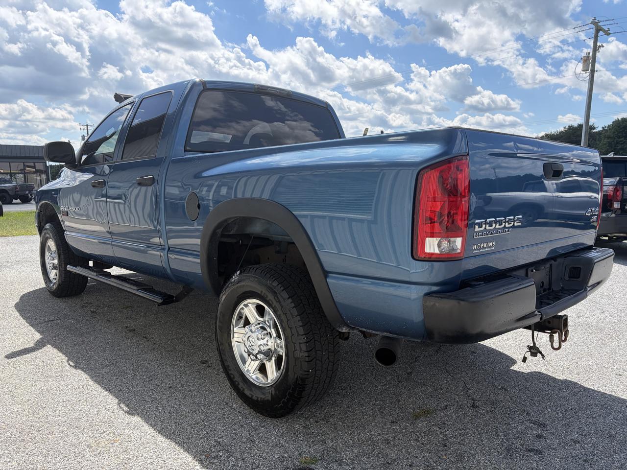Dodge Ram 2500 4dr Quad Cab 140.5" WB 4WD SLT 2003