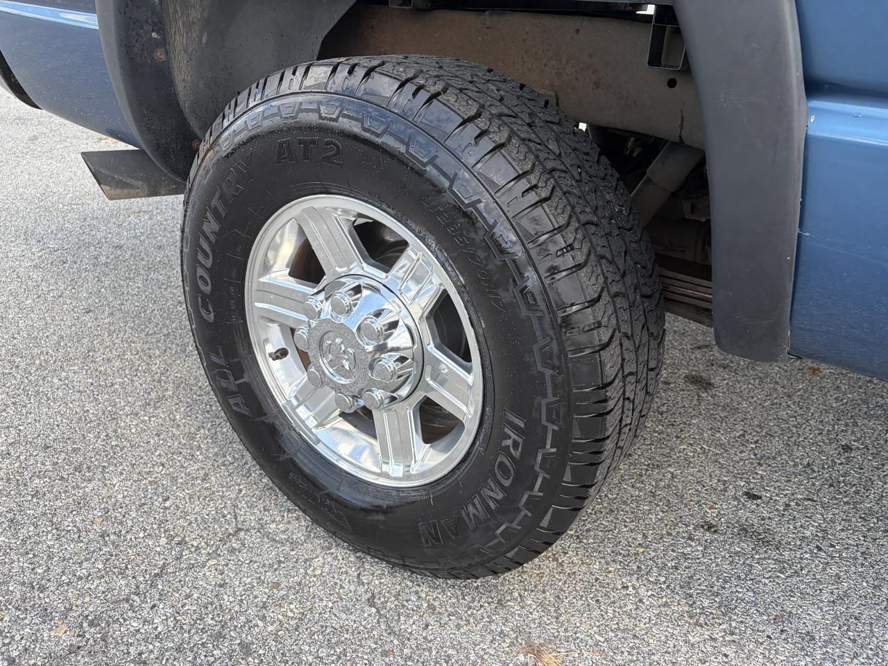 Dodge Ram 2500 4dr Quad Cab 140.5" WB 4WD SLT 2003