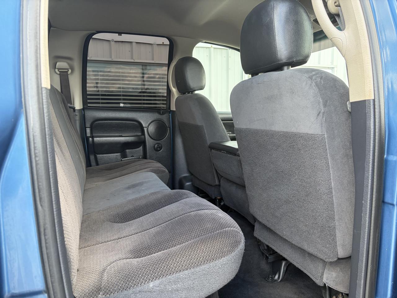 Dodge Ram 2500 4dr Quad Cab 140.5" WB 4WD SLT 2003